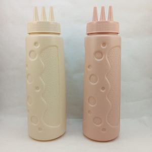 BOUTEILLE SAUCE coloré 3trous 720ml 2pcs/pack 72set/ctn P31 02.25 *