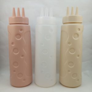 BOUTEILLE SAUCE coloré 3trous 720ml 3pcs/pack 48pcs/ctn P31 02.25 *